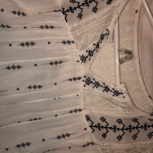 too small - Picture 3 of 3